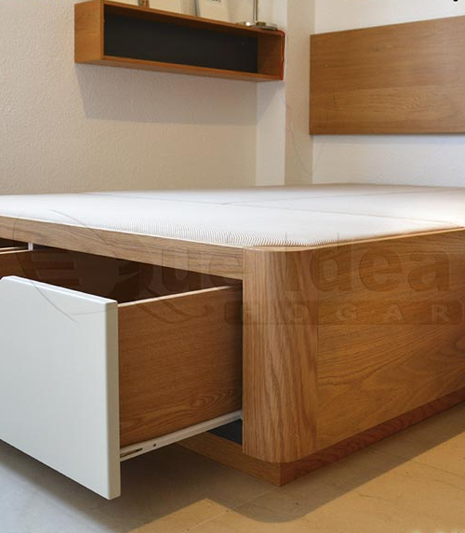Acabado de cama de madera con cajones a la medida
