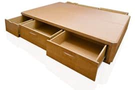 Canapé acabado en madera FORTE con 6 cajones LATERALES retranqueados exclusivo de Muebles Qué Idea, Esquinas Chaflán y tiradores curvos